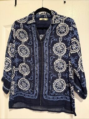 Navy Blue Printed Tunic with White & Light Blue Medallion Design